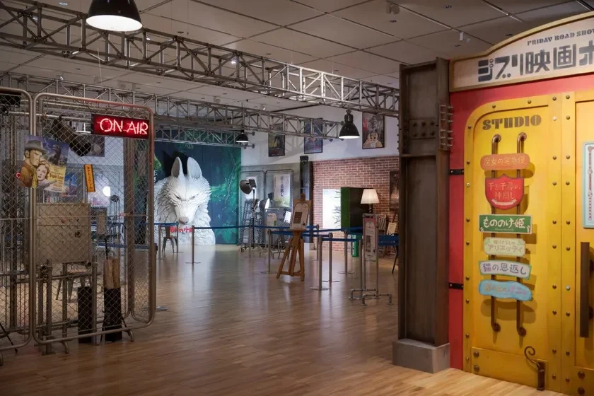 ジブリ映画ポスタースタジオ