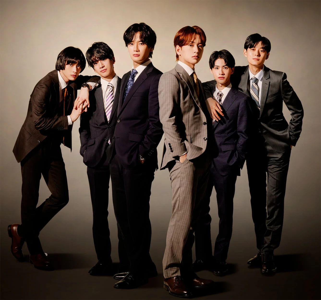 キャスト集合写真