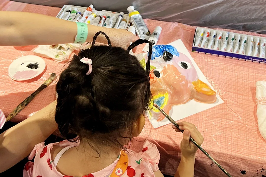 絵を描く子ども