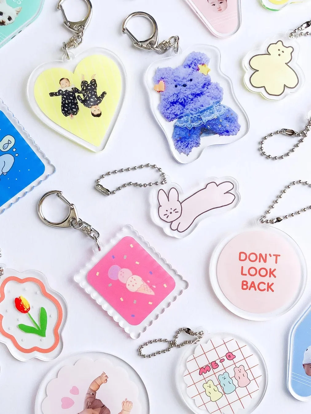 様々なアクリルキーホルダー