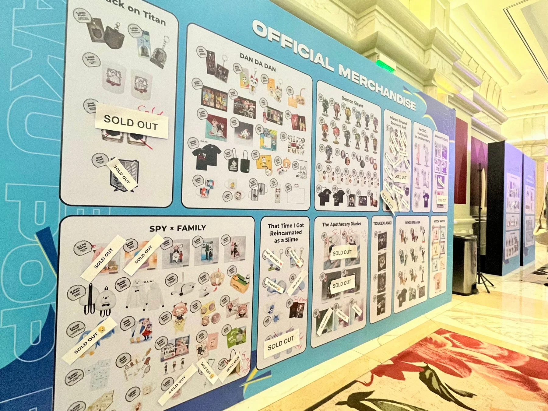 公式グッズ販売ブース