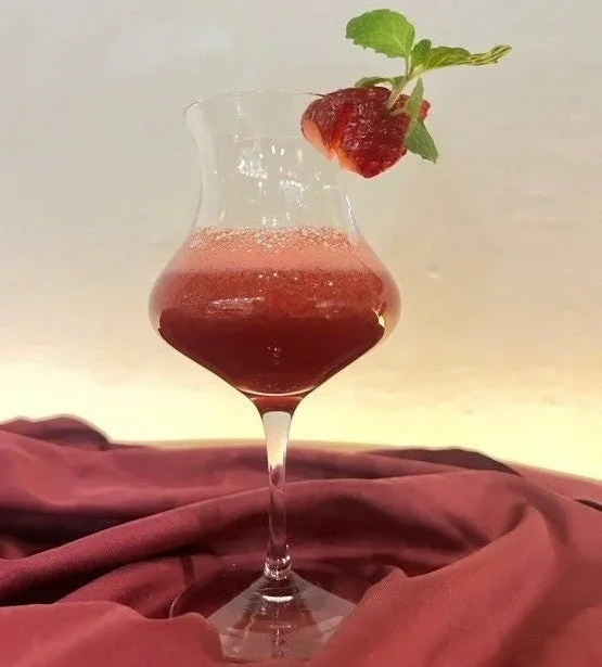 いちごを使用したカクテル「Twilight Berry」