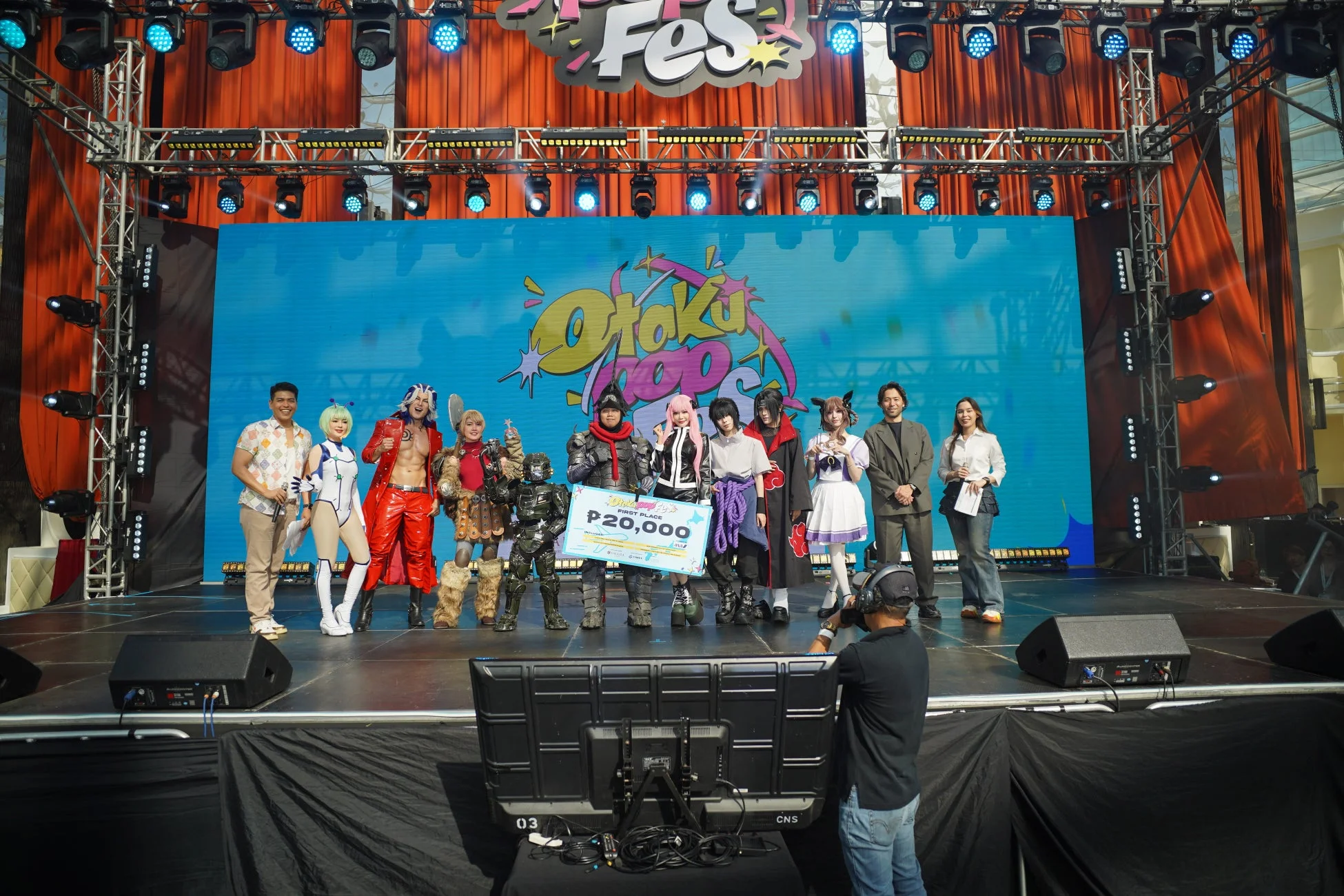 コスプレコンテストの表彰式