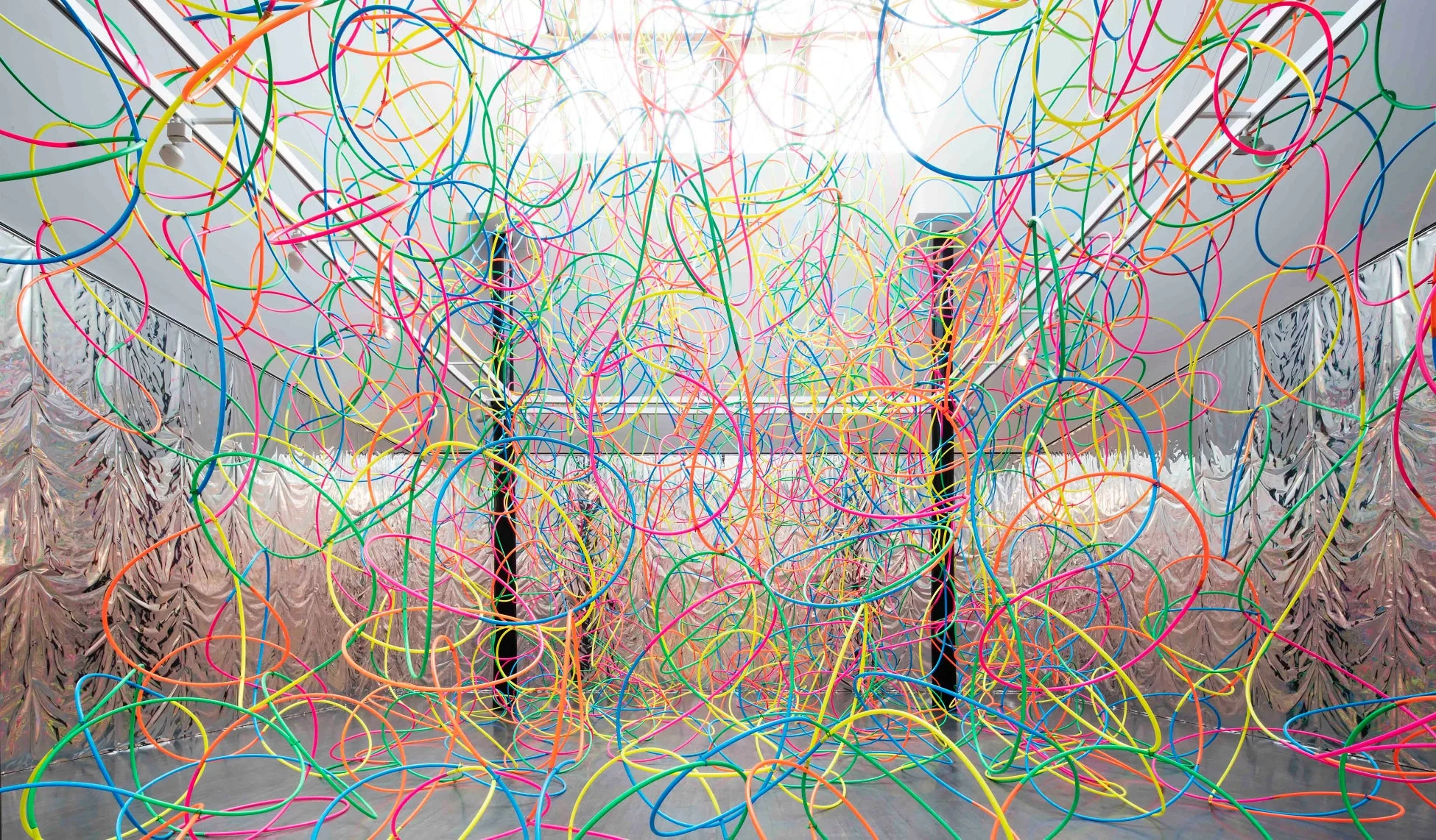 𠮷田桃子氏の作品