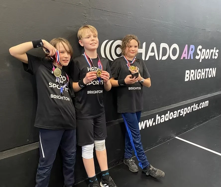 HADOイベントでメダルを獲得した子供たち