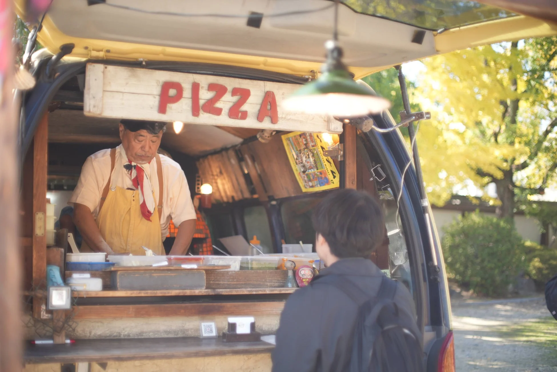 フードトラックの様子