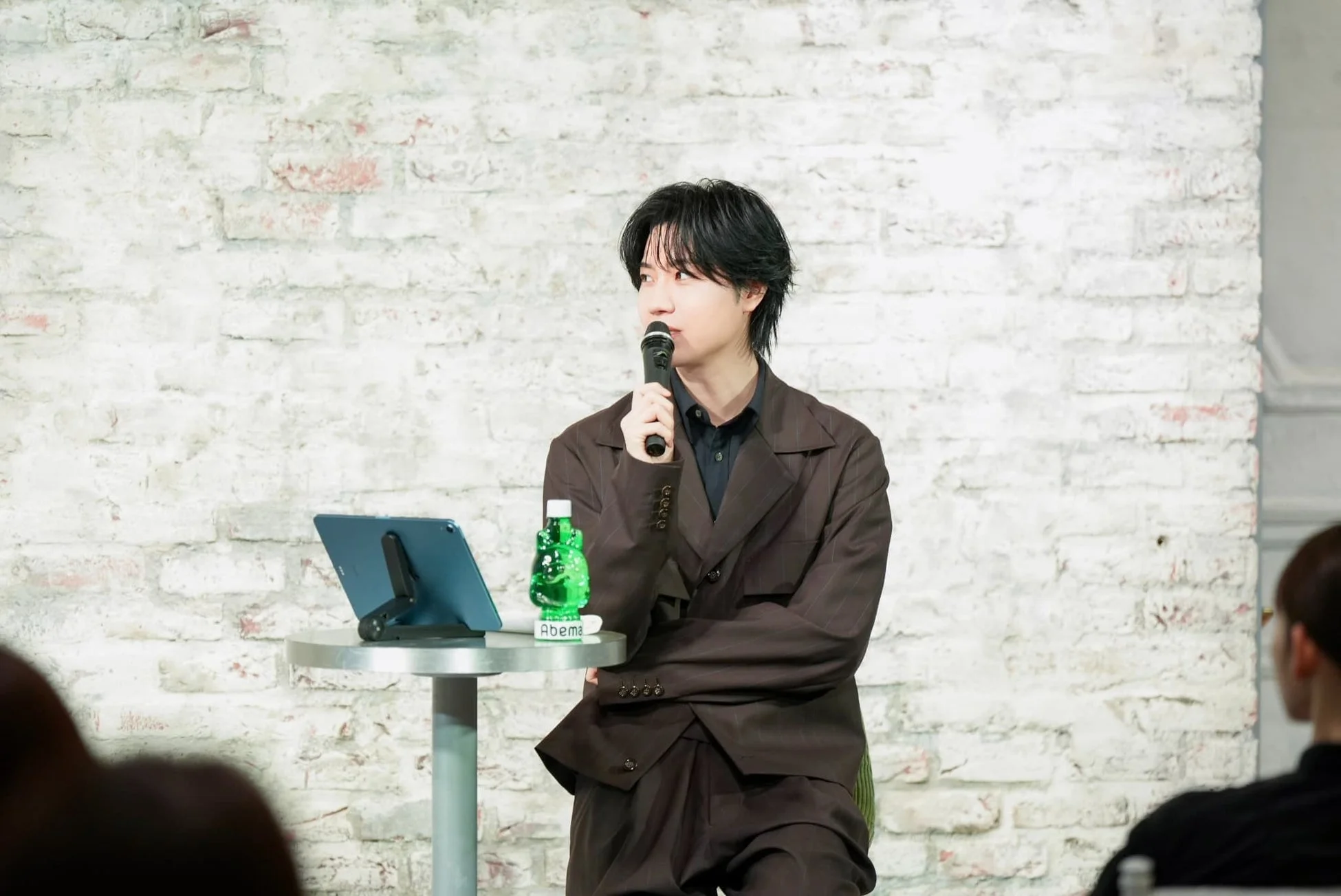 桜田通さんのインタビュー風景