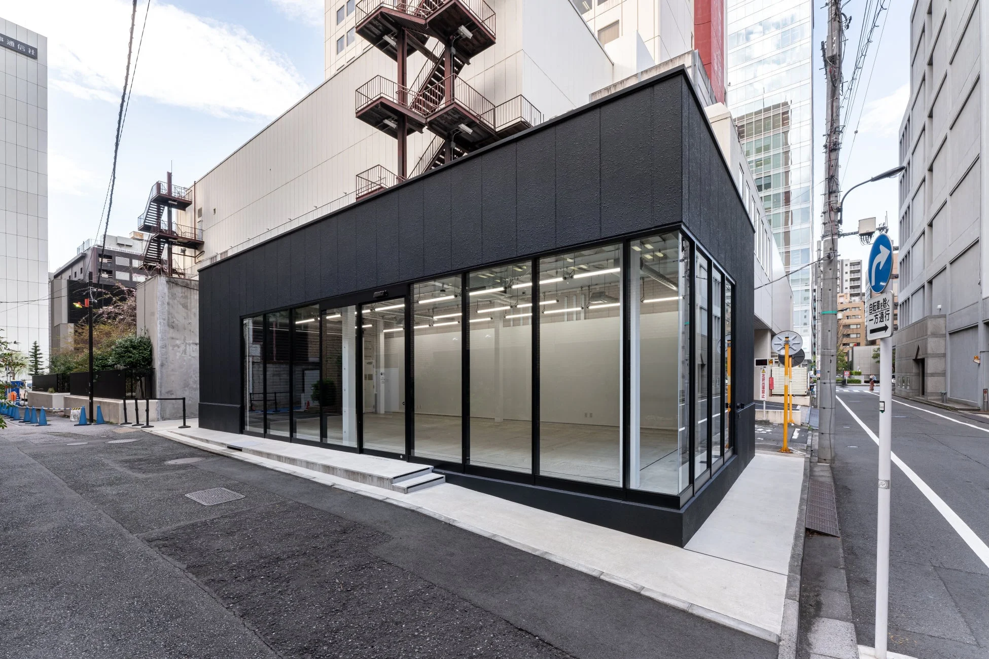 現在のSHUTLの外観