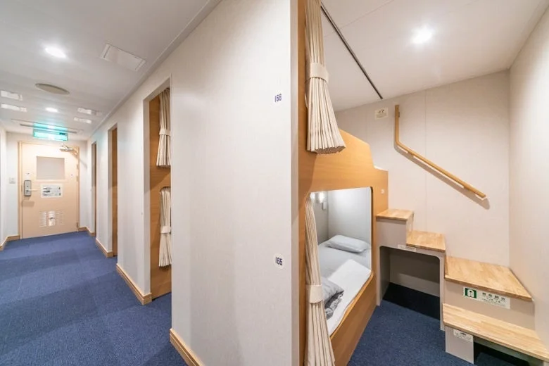 阪九フェリー船室（スタンダード洋室）