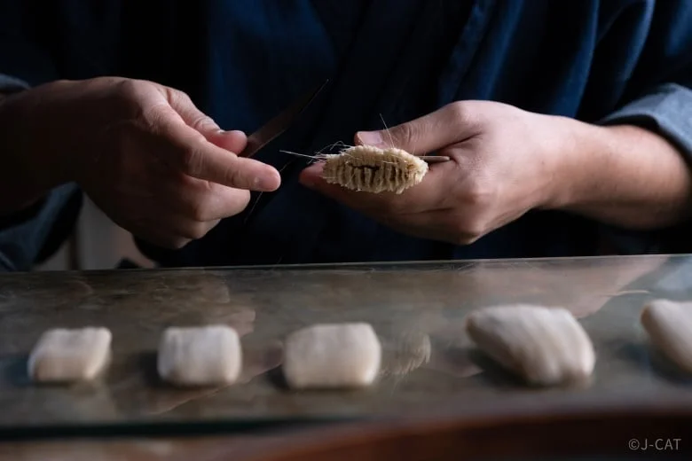 手作業、職人技、ブラシ