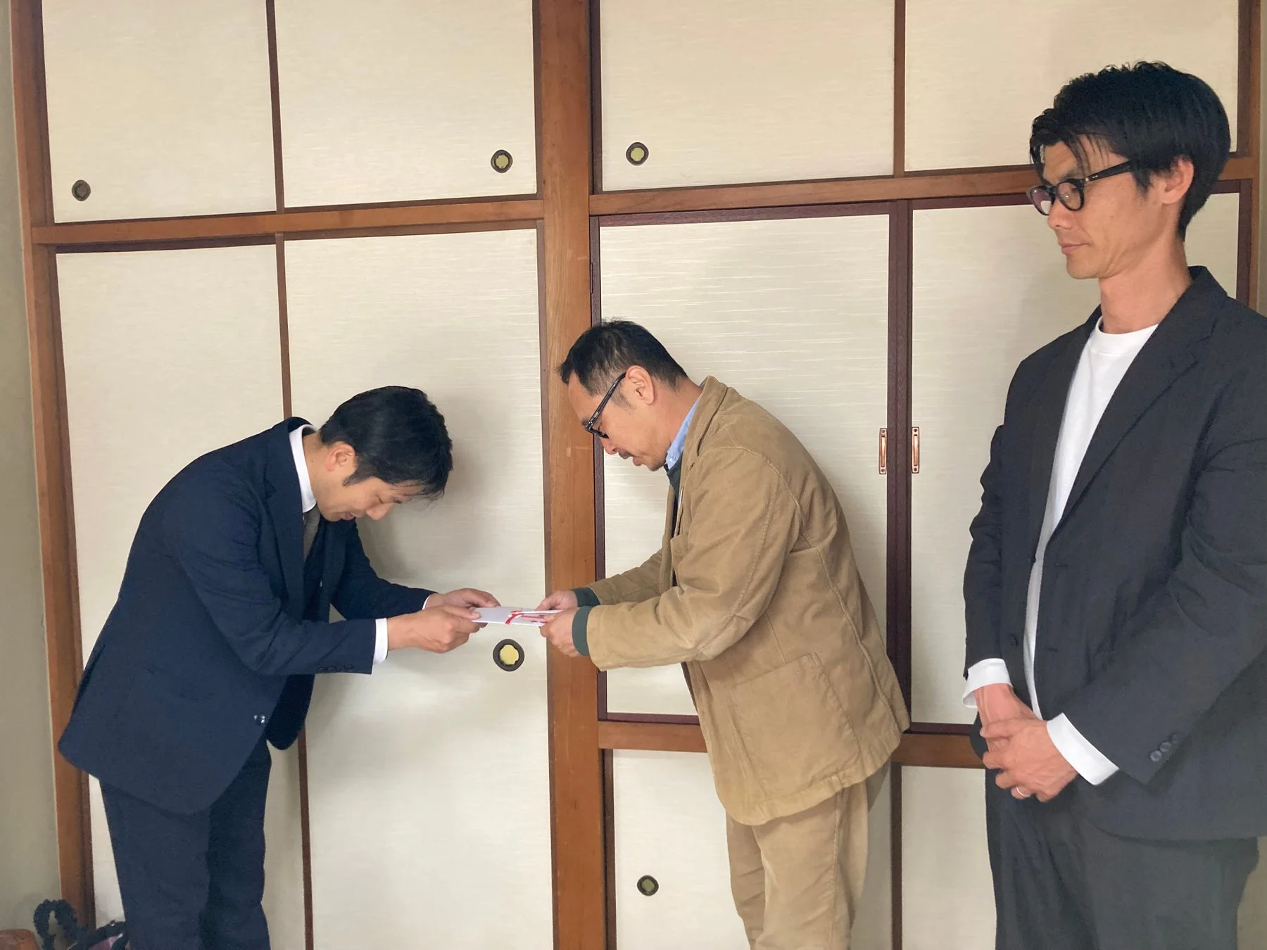 寄付金贈呈式の様子