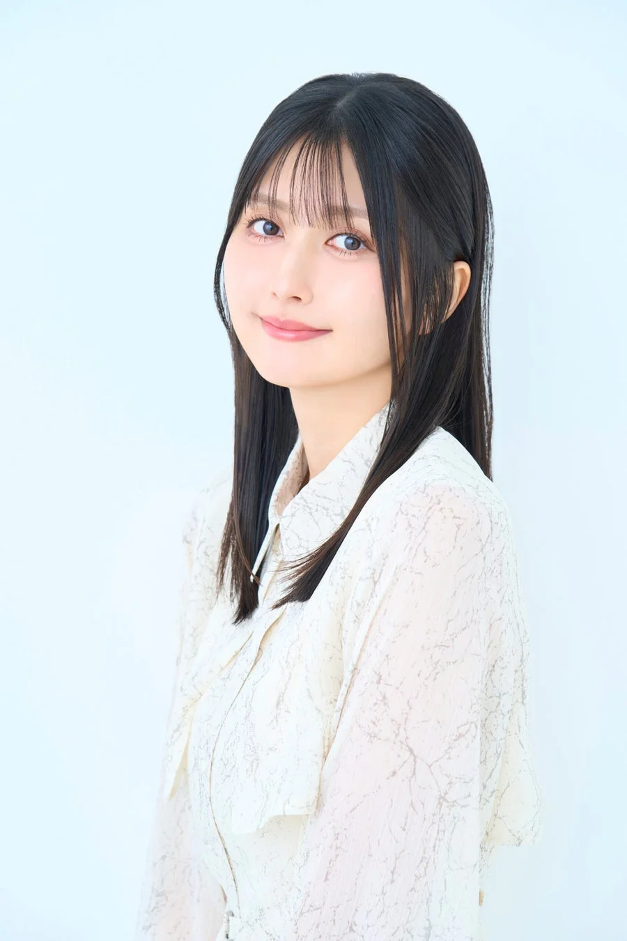 駒形友梨さんのポートレート