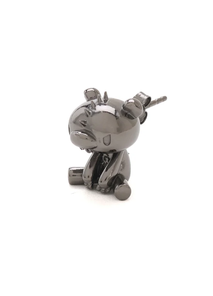 スタッズグルーミーピアス