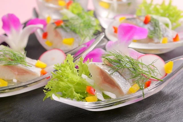魚と野菜の美しい前菜