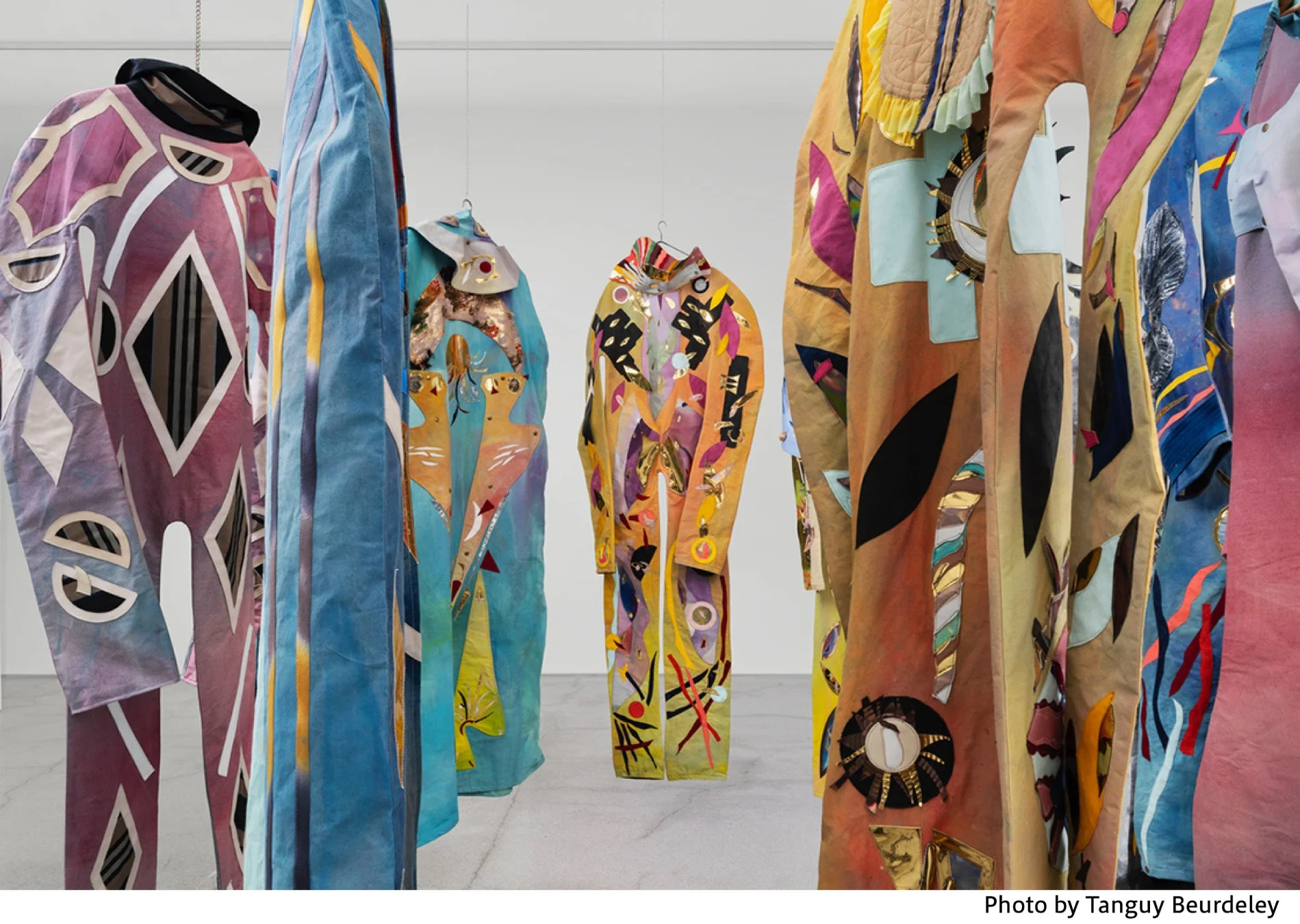 マティルド・ドゥニーズ氏によるインスタレーション作品