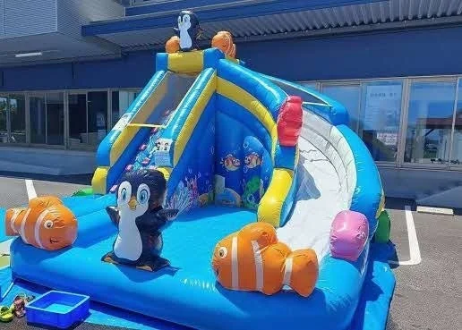 キッズパークのふわふわドーム