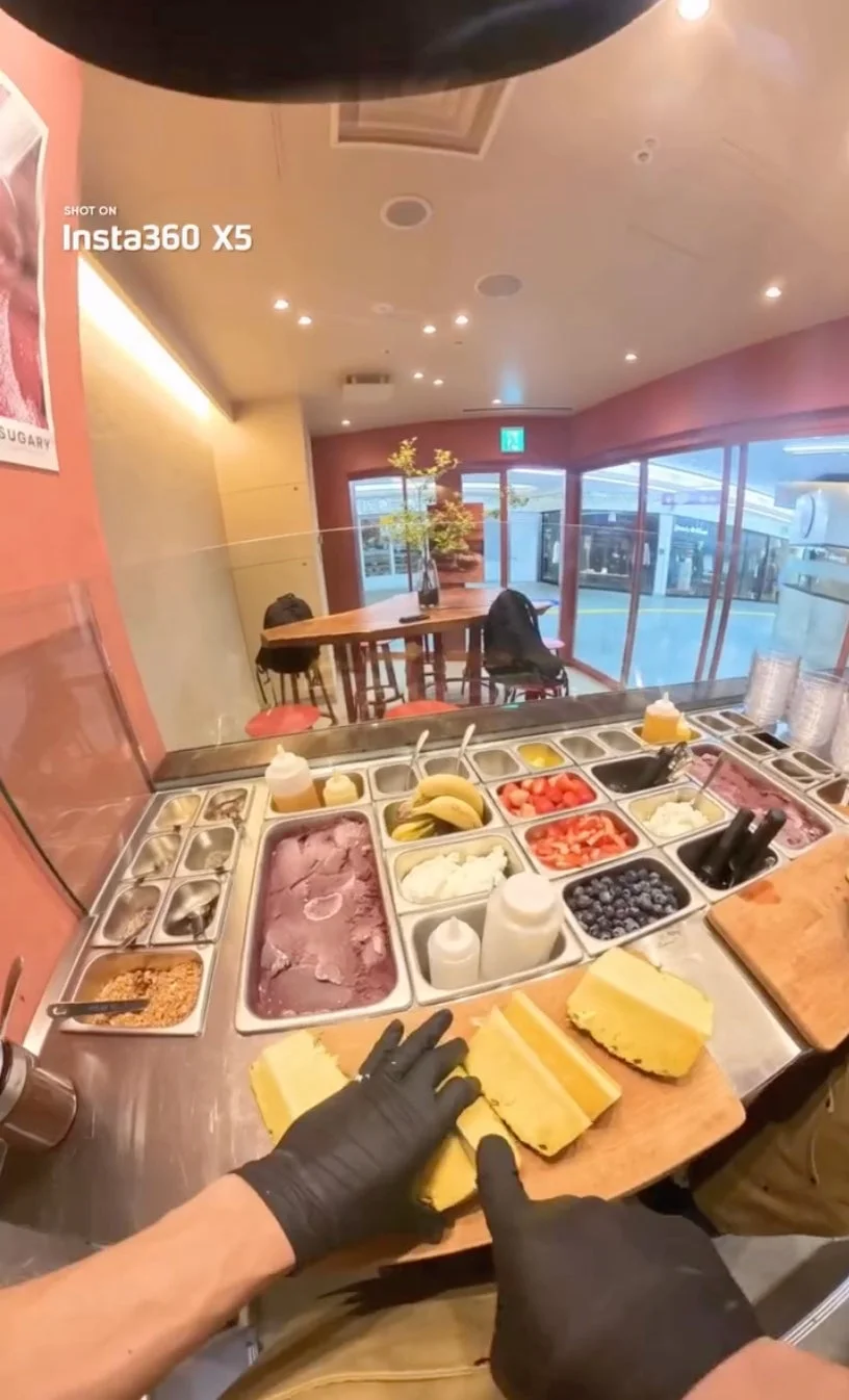 アサイーボウル準備の様子