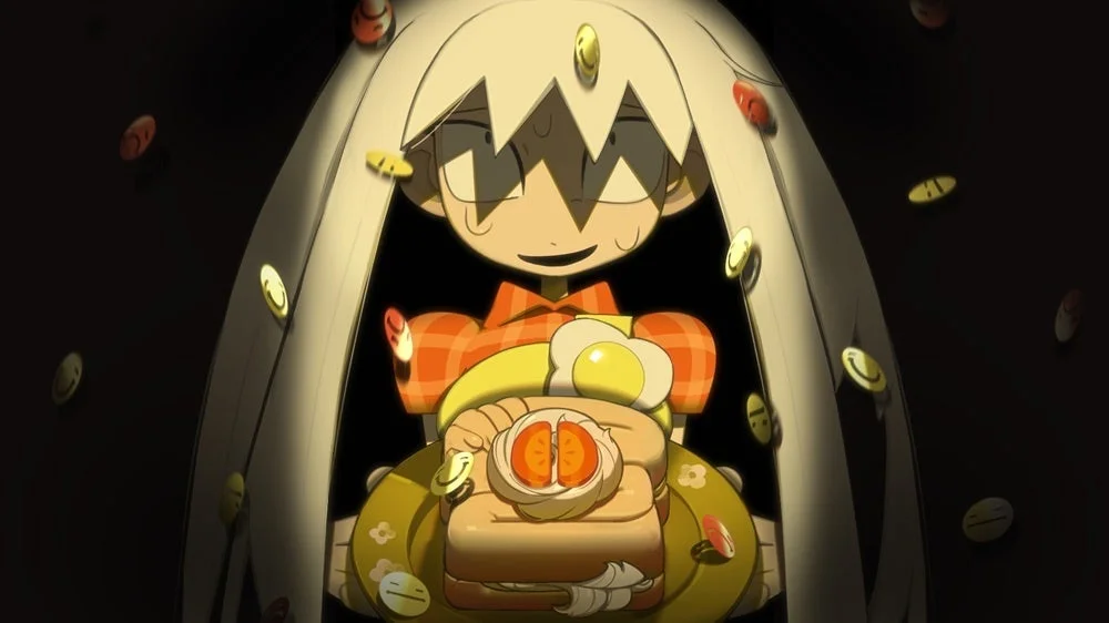 白い長髪のキャラクターが、目玉焼きとトマトのような食べ物を乗せたトーストを皿に持ち、周囲には様々な表情の顔文字が浮かんでいる。不気味で幻想的な雰囲気のアニメーション風イラスト。