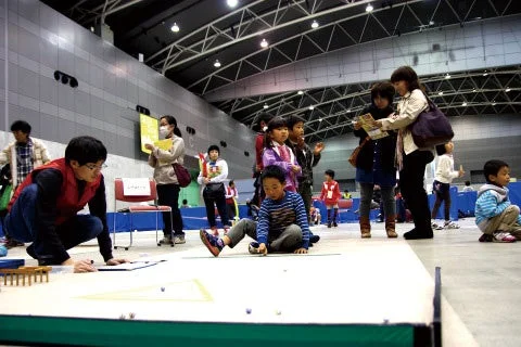 子どもたちが活動する様子