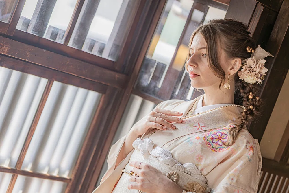 着物を着た女性のポートレート