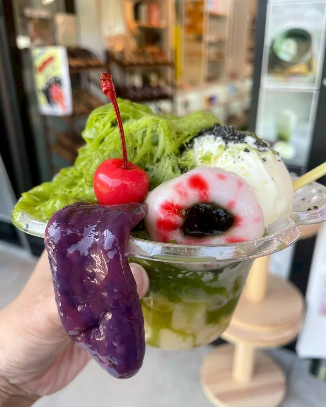 デザート,スイーツ,パフェ,和スイーツ,抹茶,紫芋,団子,チェリー,カラフル,カフェ,かき氷