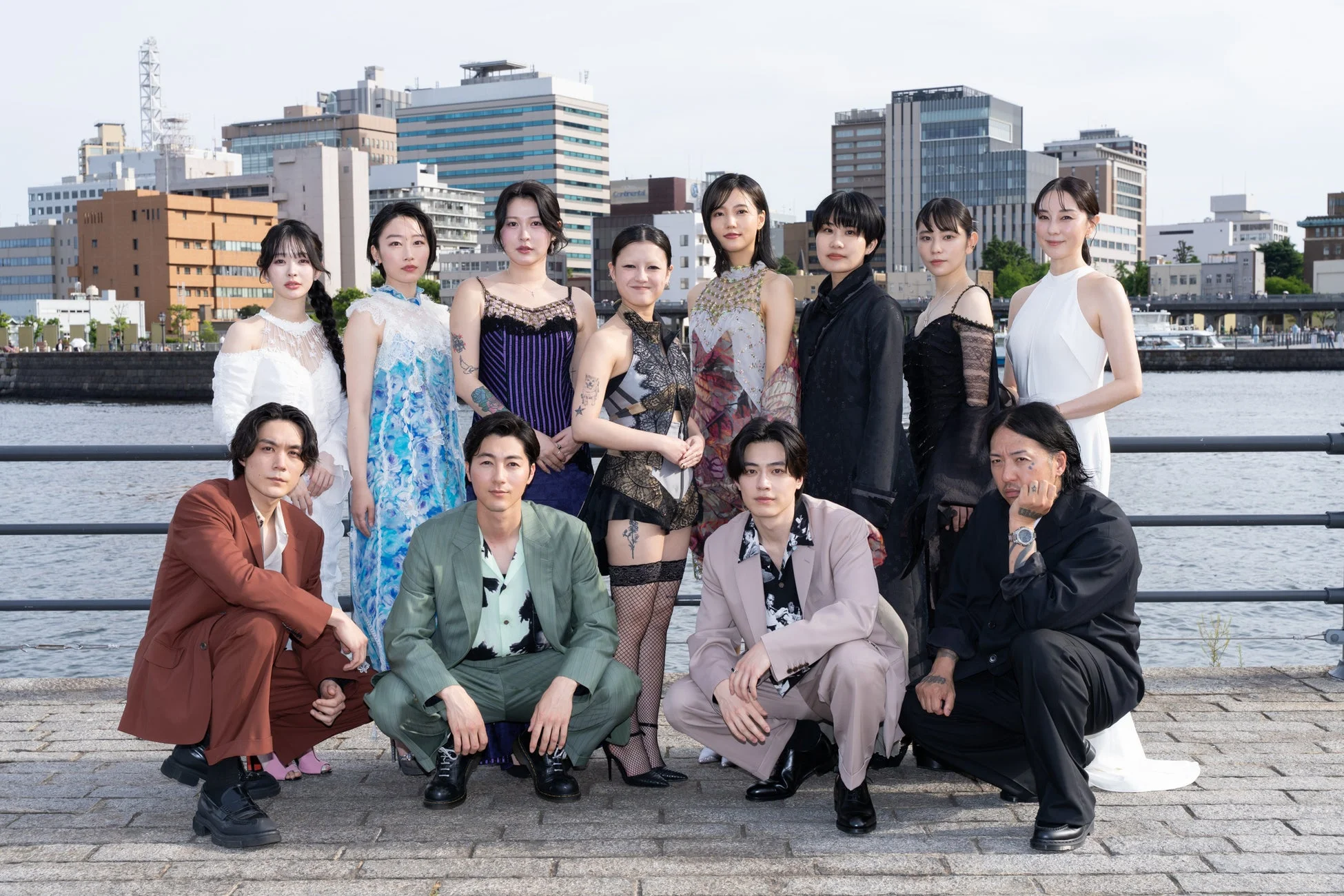 映画『ゴリラホール』関係者集合写真