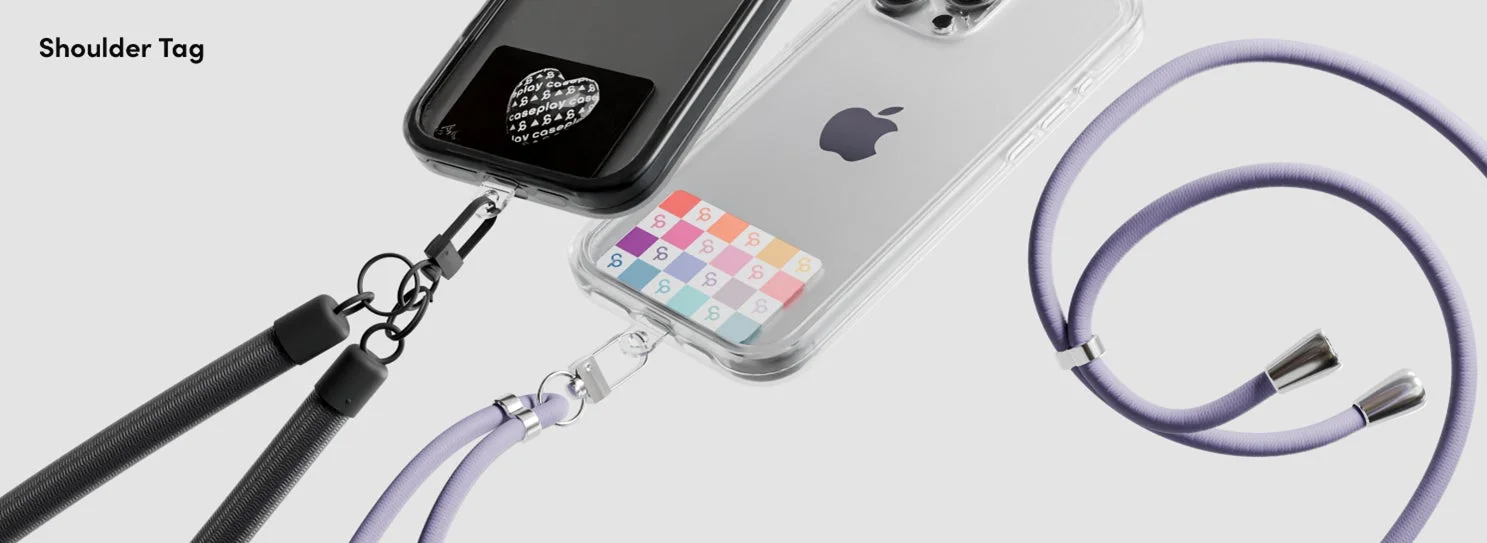 スマートフォン2台がショルダーストラップ付きのケースに装着されている様子