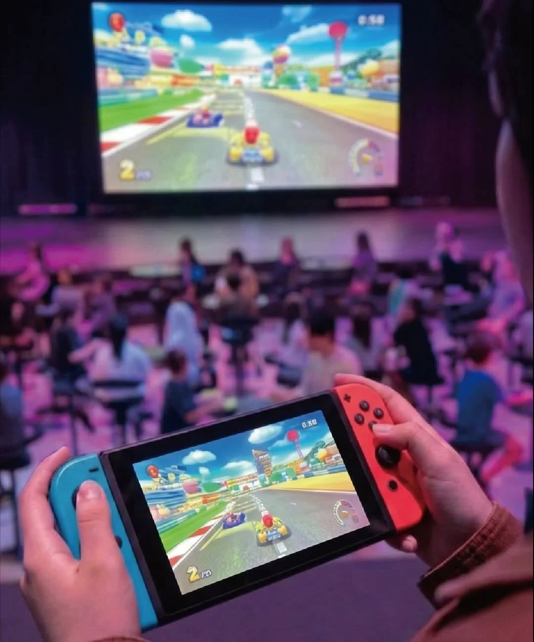 巨大スクリーンでのマリオカート