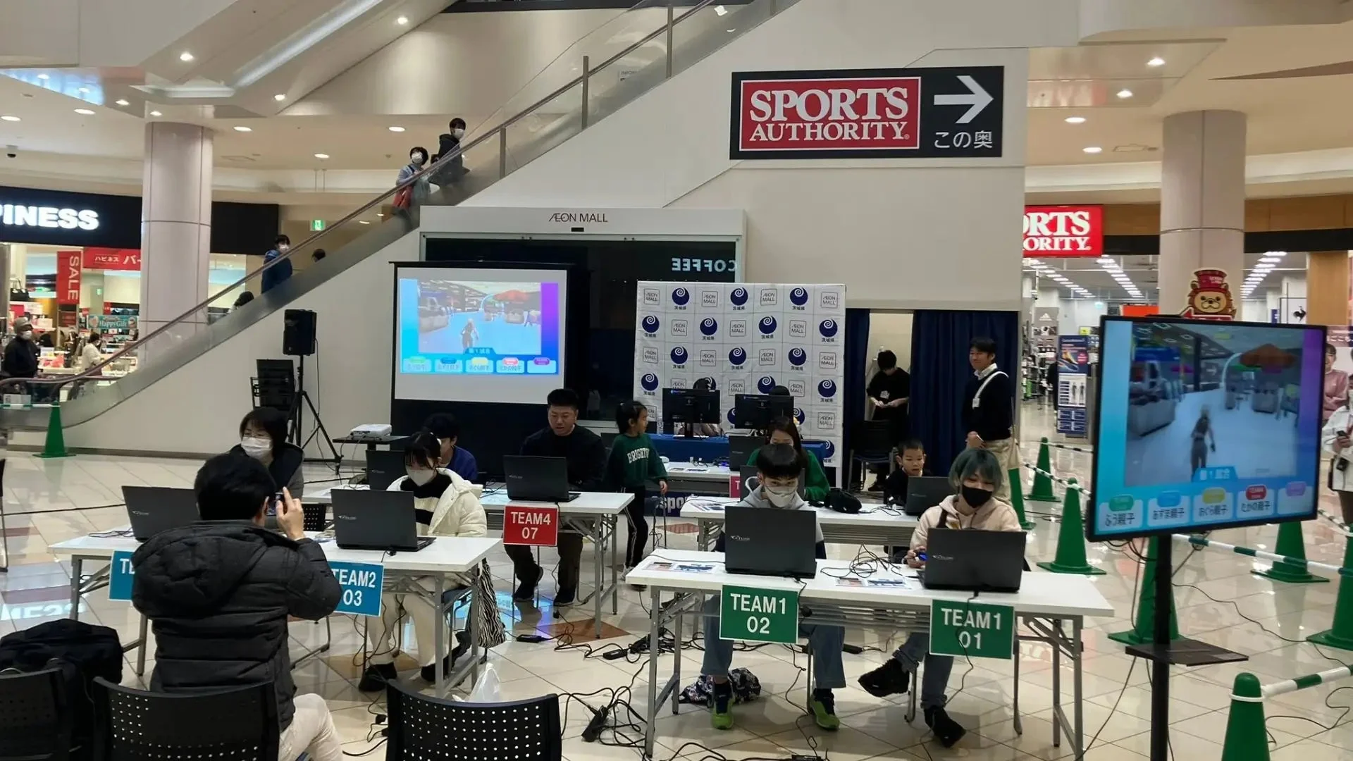 イオンモールで開催されているゲームイベントの様子