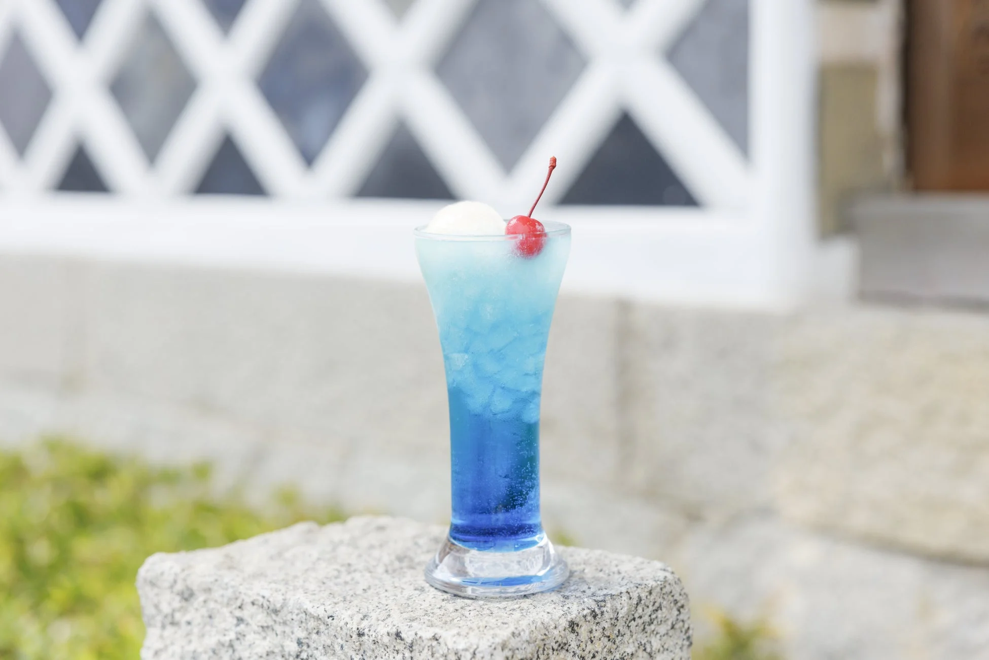 青いクリームソーダ