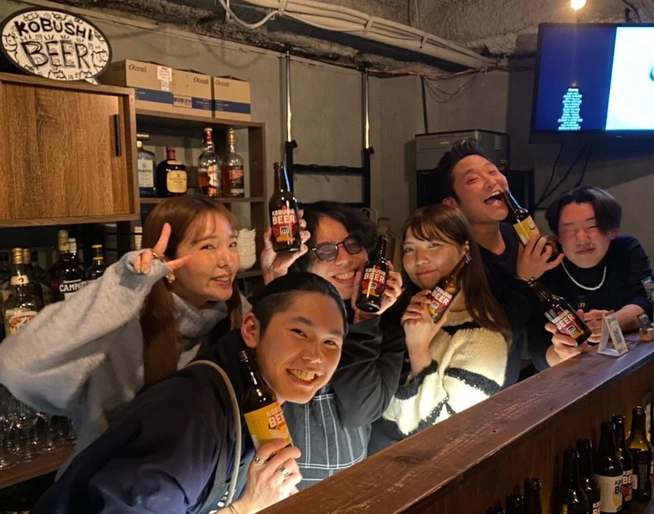 KOBUSHI BEERを楽しむ人々