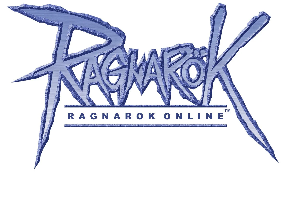 人気MMORPG「RAGNAROK ONLINE」のタイトルロゴです。青みがかったメタリックな質感と、荒々しい印象のフォントが特徴的です。