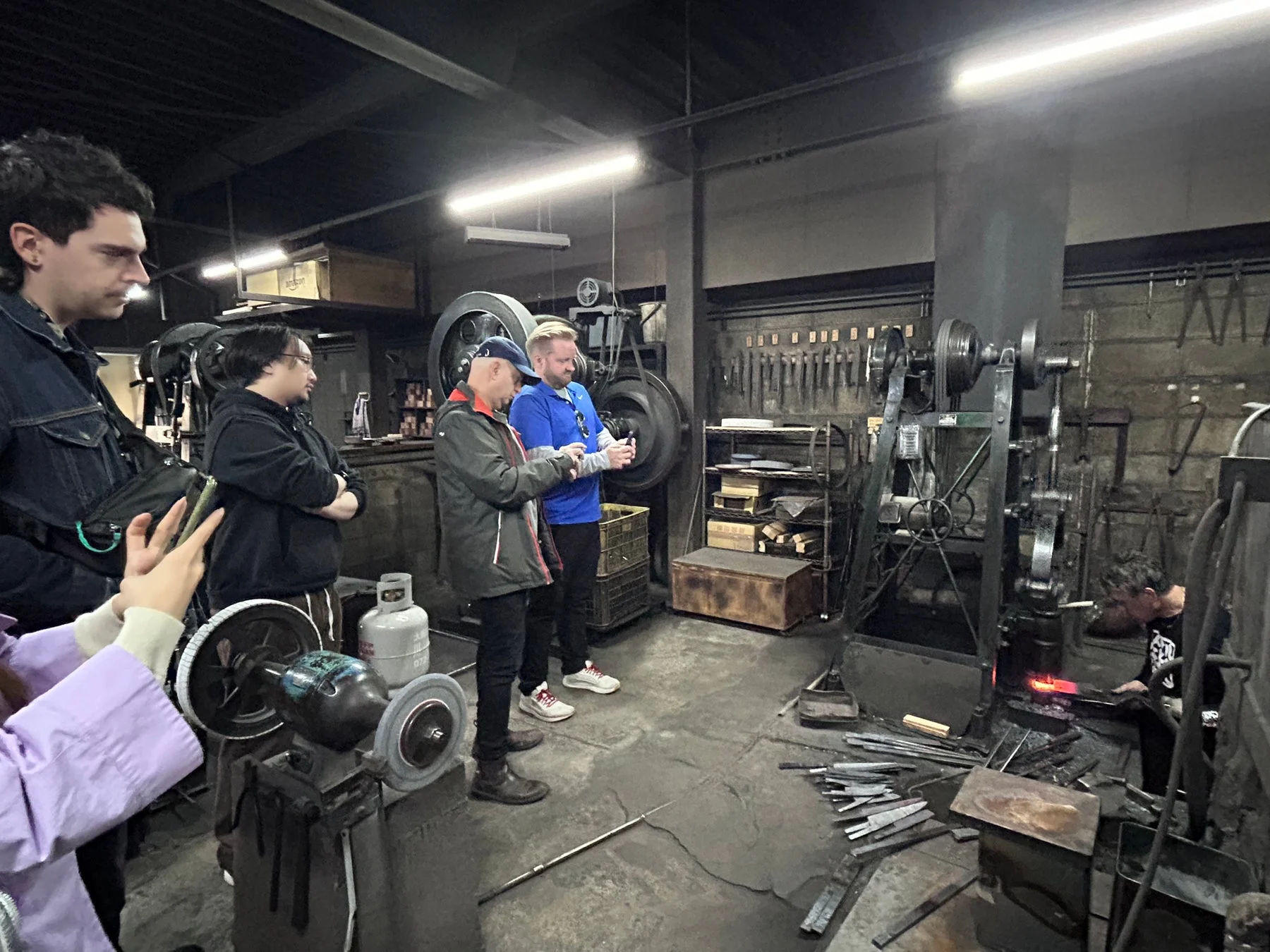 堺の包丁鍛冶工房見学