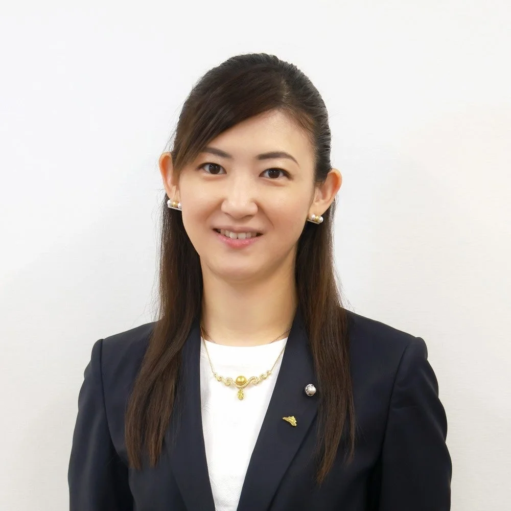 坪内 知佳氏