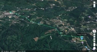 山間部の衛星画像