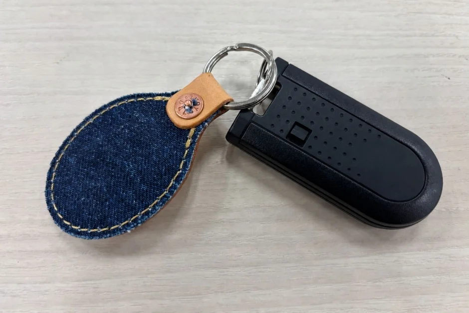 備後デニムと革のキーホルダー