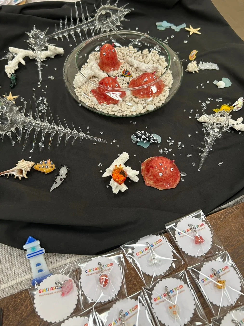 海洋生物をモチーフにしたガラス工芸品