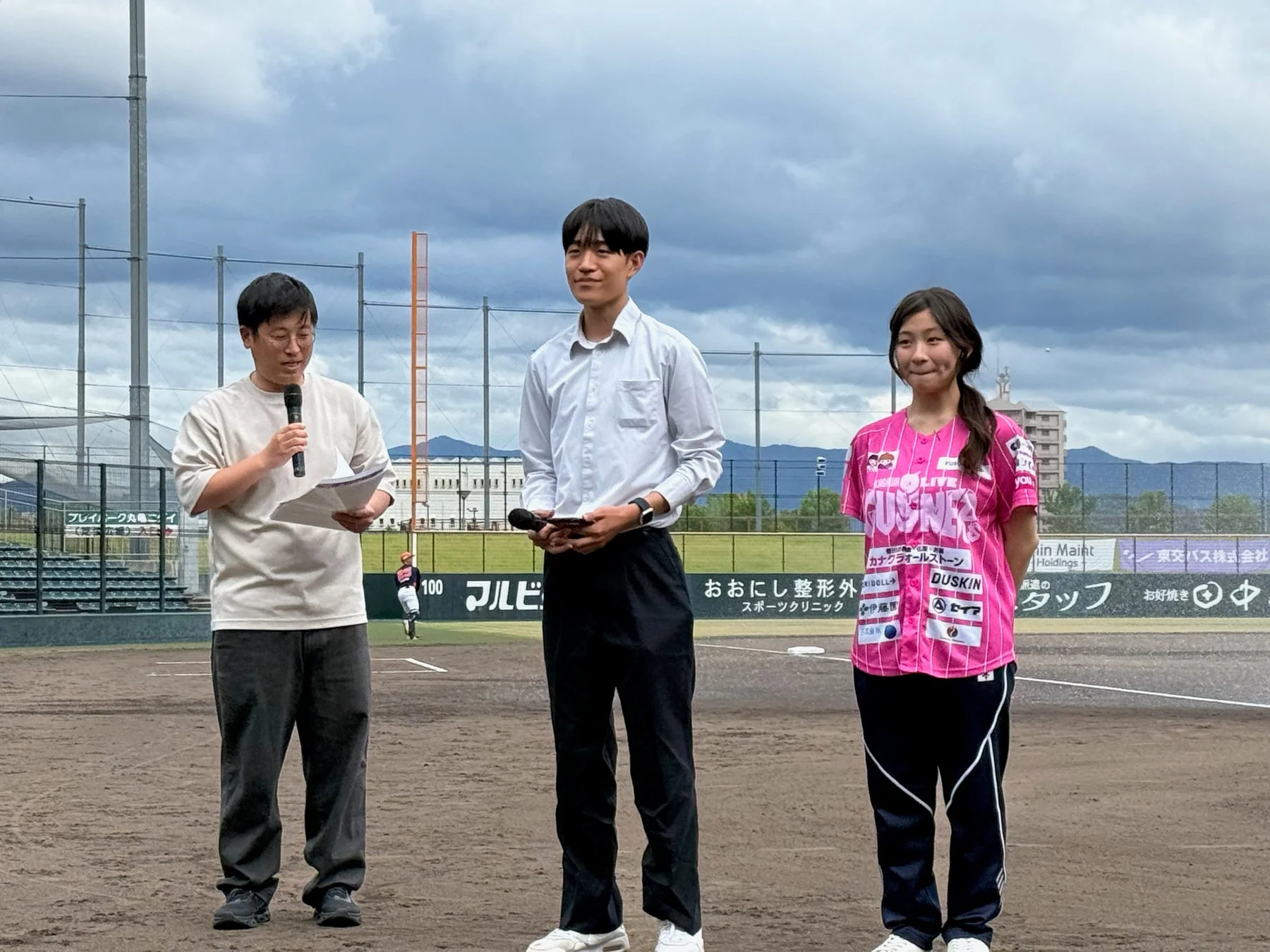 野球場でのイベント風景