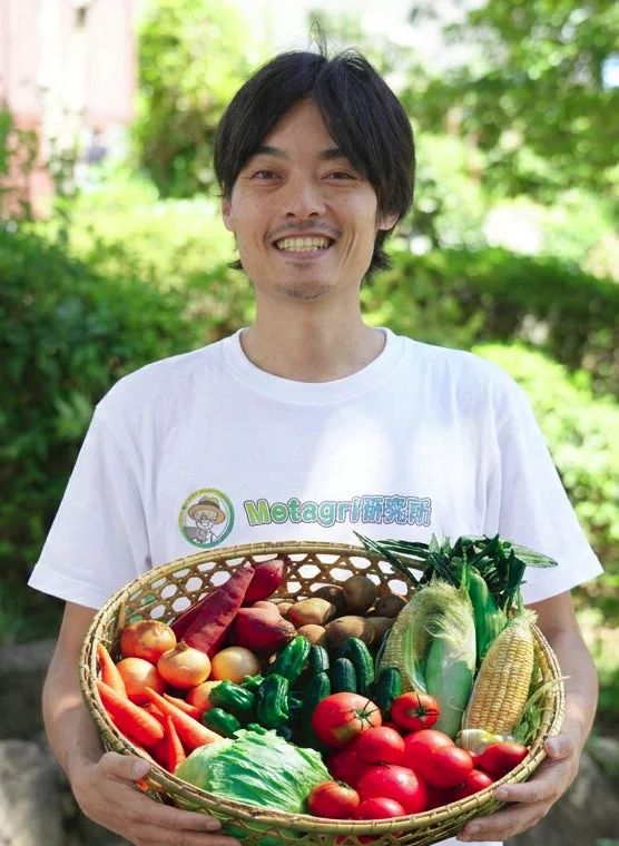 甲斐雄一郎氏