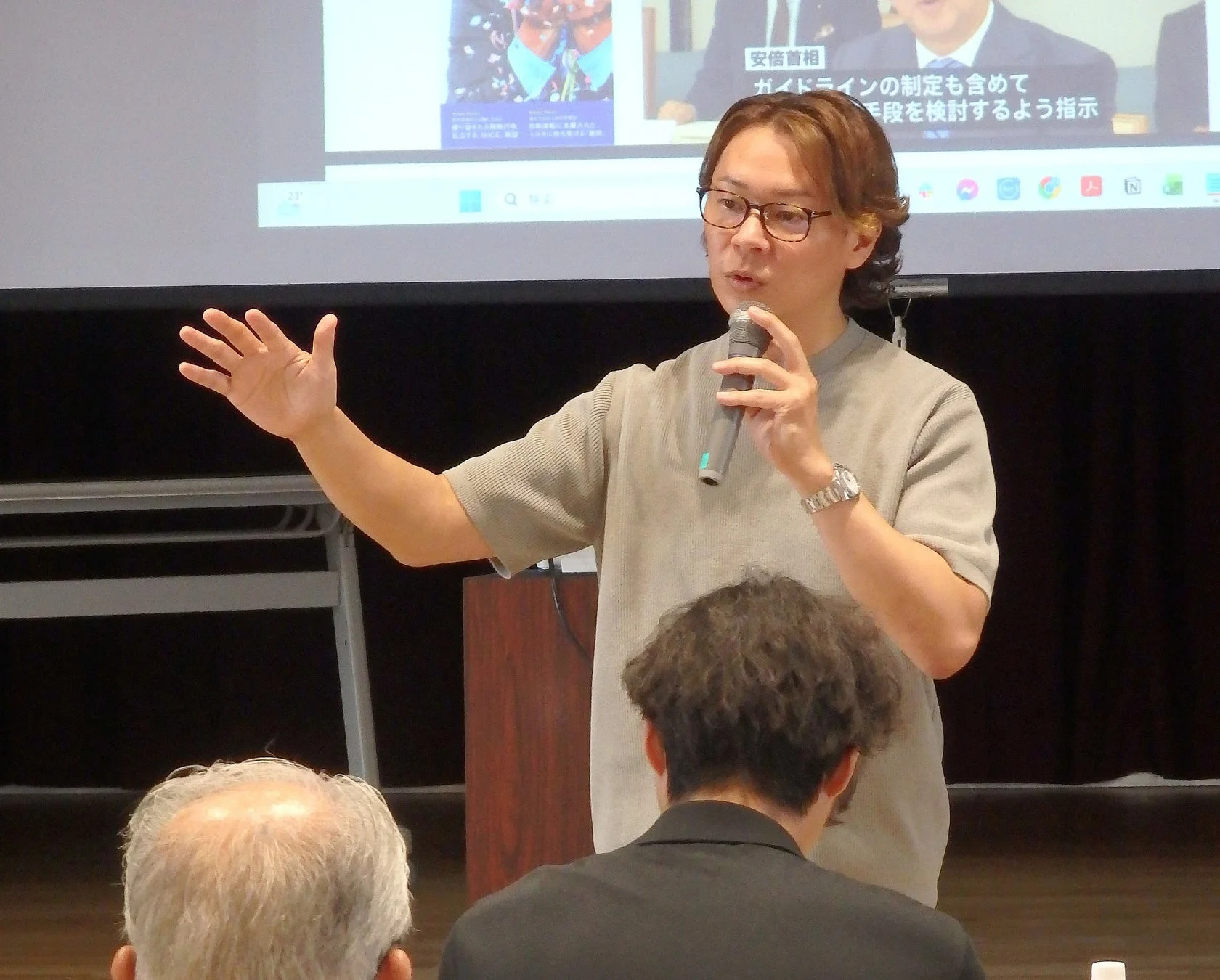 東慶親社長の講演風景