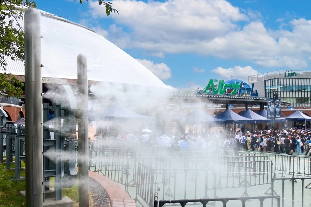 ドーム、スタジアム、イベント、屋外、夏、霧、冷却、ミスト、群衆、入場待ち、ベルーナドーム、快晴
