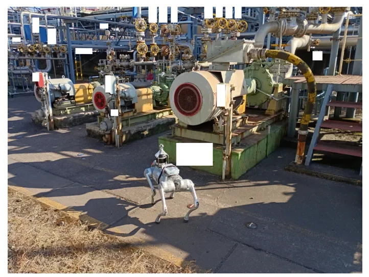 データ収集中の四足歩行ロボット