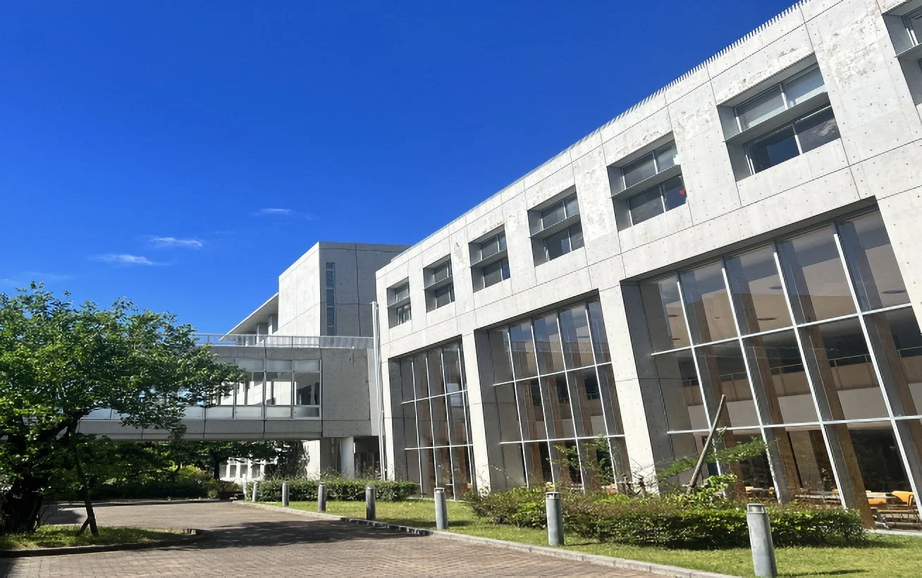 浜松大平台高校の建物