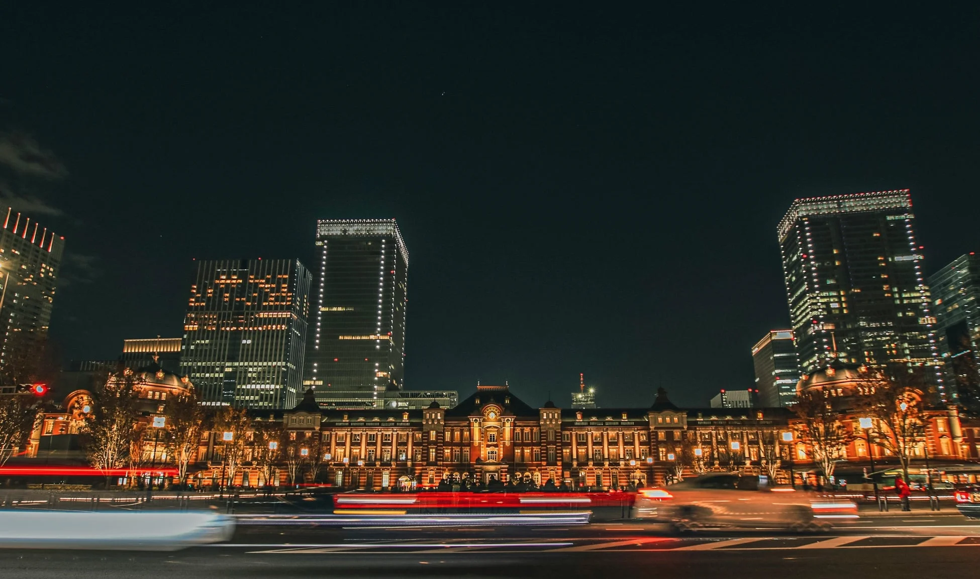 東京駅丸の内駅舎の夜景