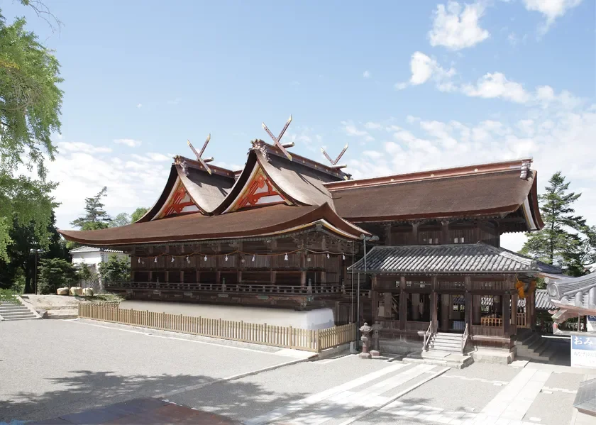 吉備津神社 国宝本殿・拝殿