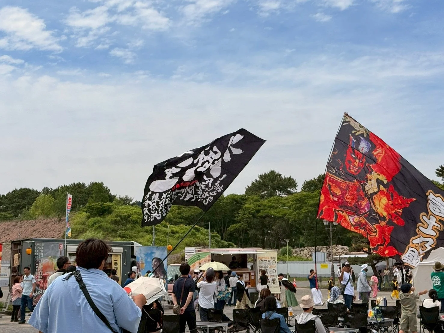 賑わう屋外イベントの様子