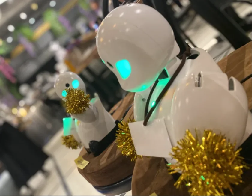 OriHimeロボットのディスプレイ