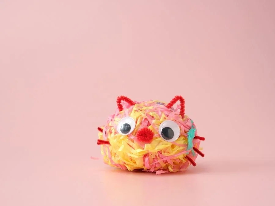 廃材を活用した猫のクラフト