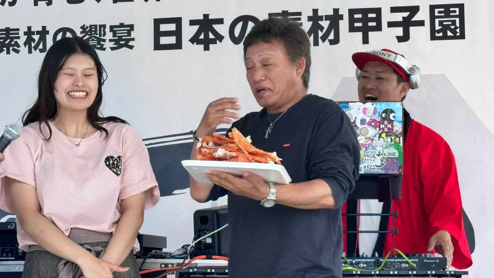 羅臼産タコ・イバラガニのブース