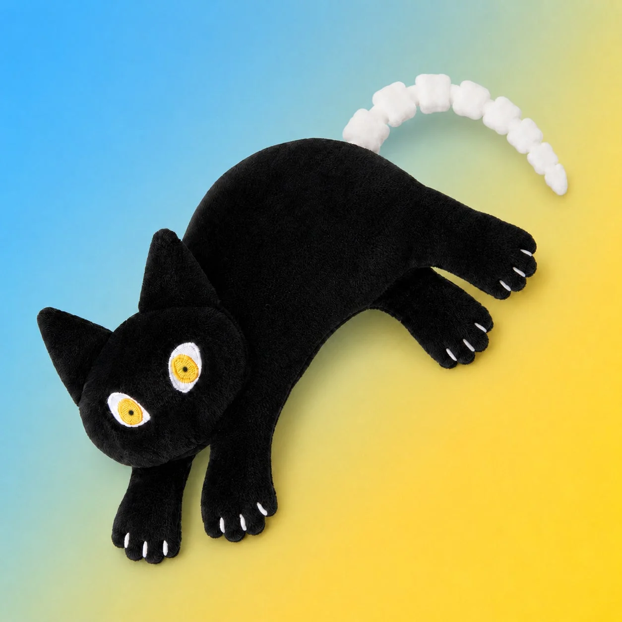 黒猫ぬいぐるみ